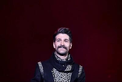 آواز احساسی؛ حمید هیراد با این حالش برای بندرعباسی ها چه با اشک دل همه رو خون کرد