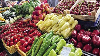 کلافگی غرفه داران میوه و تره بار محله جنت آباد تهران از کمبود برخی امکانات رفاهی