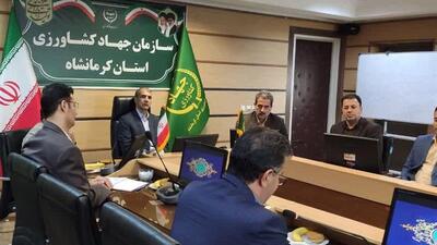 معاون استاندار کرمانشاه: رضایتمندی ارباب‌رجوع و کارکنان محور امور اداری استان باشد