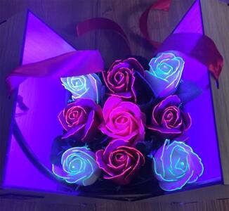 یک دسته گل پروانه ای خلاقانه بساز