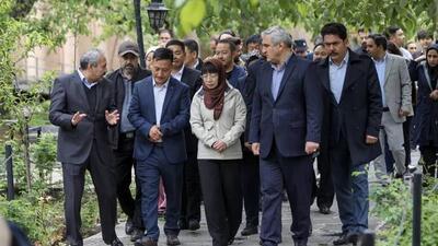 بازدید هیات تجاری چین از بقعه شیخ صفی‌الدین اردبیلی