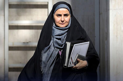 فرزانه خانم، آن ویدیو پوست موز بود که شما را زمین زد