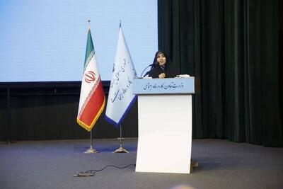 بهروزآذر: پیگیر مشکلات زنان کارگر هستم