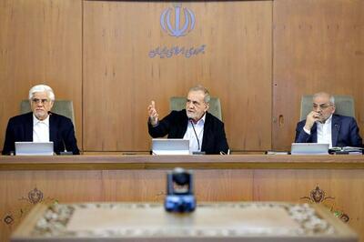 رئیس‌جمهور: معطلی کالا در بنادر باید به صفر برسد