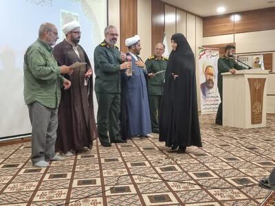 ۳۰ مربی عقیدتی، سیاسی سپاه الغدیر یزد تجلیل شدند