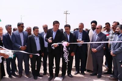 روستای سریزد مهریز یزد صاحب زمین چمن مصنوعی شد