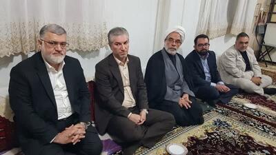 استاندار تهران ضمن دیدار با خانواده یک شهید، از دو مرکز نگهداری دختران بی‌سرپرست بازدید کرد
