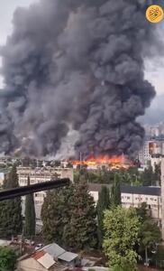 ببینید؛ آتش سوزی در منطقه محبوب گردشگران تفلیس