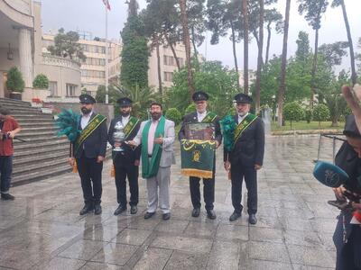 تصاویر اختصاصی خبرآنلاین از مولودی خوانی در حیاط دولت به مناسبت دهه کرامت