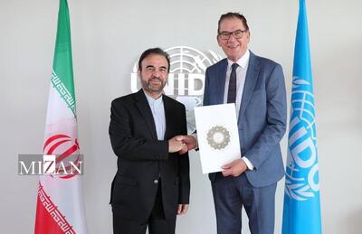 ملاقات سفیر و نماینده دایم جمهوری اسلامی ایران با مدیرکل یونیدو