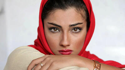 محیا دهقانی/ سریال مستوران/خواننده حسام آرین صبح و شب در خیالمی و نمیدانم کجایی//مهم
