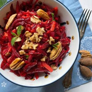 سالاد چغندر و سیب: یک غذای سالم و خوشمزه - سبک ایده آل