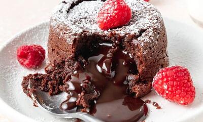طرز تهیه کیک برنجی با مغز شکلات + فیلم - سبک ایده آل