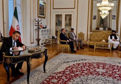 دفتر یادبود جان باختگان بندرعباس در سفارت ایران در ترکیه - تسنیم