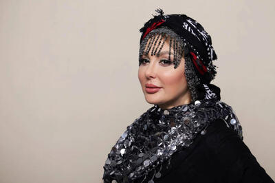 عکس تغییر چهره جذاب نیوشا ضیغمی در ماشین میلیاردی