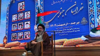 انقلاب اسلامی در میانه یک جنگ ترکیبی است ؛ ناکامی دشمن در هجمه فرهنگی