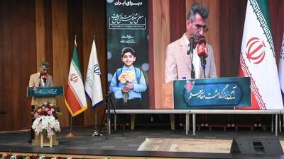 «معلمان» ستون فقرات توسعه و سرمایه‌های اصلی نظام تعلیم و تربیت هستند