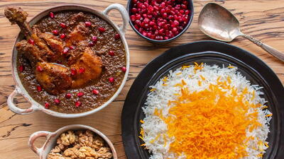 طرز تهیه مرغ ترش گیلانی خوشمزه اصیل با طعمی بی‌نظیر