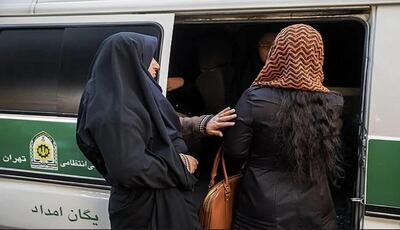 «در خیابان راه می‌رفتیم که پیامک حجاب آمد»؛ براساس کدام قانون و مجوز؟