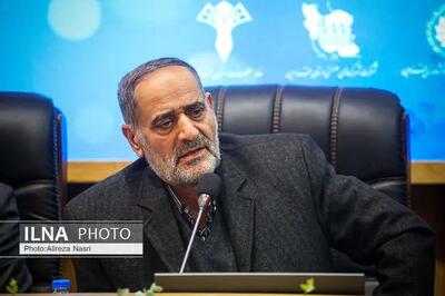 دولت باید موقتاً صرافی‌ها را جمع کند/ کجای دنیا سکه ضرب می‌کنند و دست مردم می‌دهند؟