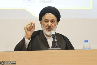 سیدعلی عماد، مشاور رئیس‌جمهور: سوگمندانه به سختی‌هایی که جامعه کارگری در امر معیشت خود با آن دست و پنجه نرم می‌کنند آگاهم