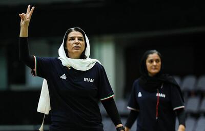 مربی بسکتبال زنان: بازیکنان تیم ملی از پیش تعیین شده‌اند/ کسی جوابگوی ما نیست - پارس فوتبال