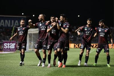 عکس | همدردی آقای گل پرسپولیس با مردم بندرعباس - پارس فوتبال
