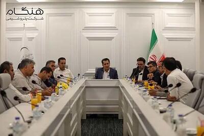 بازدید رئیس HSE هلدینگ خلیج فارس و مدیرکل حفاظت محیط زیست استان بوشهر از پتروشیمی هنگام/ منصوریان: باید در راستای مسئولیت اجتماعی، در اطراف مجتمع‌ها، فضای سبز گسترش یابد