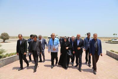  وزیر کار برای بررسی وضعیت حادثه بندر شهید رجایی وارد بندرعباس شد
