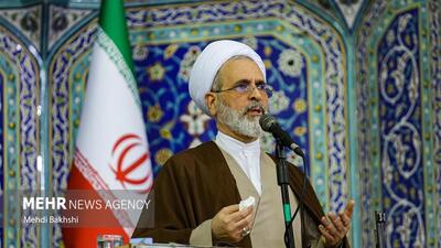 ملت  صبور و مقاوم ایران هیچ‌گاه از راه انقلاب عقب‌نشینی نخواهد کرد