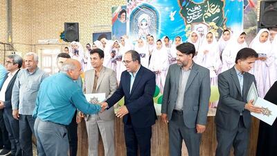 ۶۴ معلم شهرستان بوشهر تجلیل شدند
