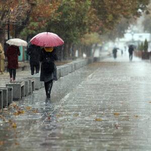رگبار باران و رعدوبرق در انتظار زنجان
