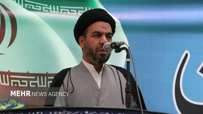 امام جمعه خمین: معلمان افسران فرهنگ‌سازی جامعه هستند
