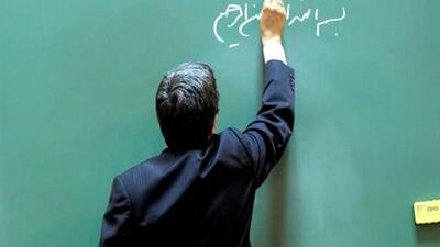 معلم معمار ناشناس آینده؛ از خشت کلمات تا قصر رویاها