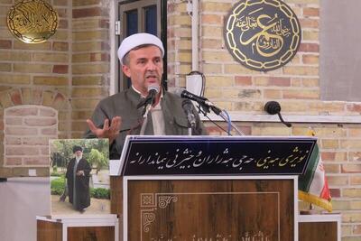 امام جمعه مهاباد: انسانی‌ترین نگاه به زن مربوط به دین اسلام است+ فایل صوتی خطبه‌ها