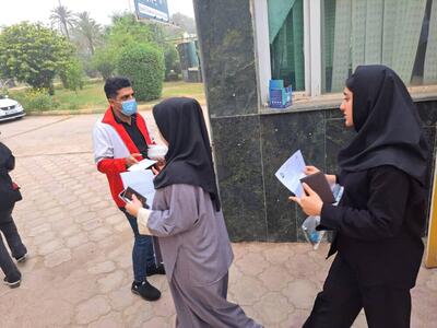 توزیع ماسک در سطح شهر و محل‌های برگزاری کنکور در اهواز 