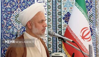 شهید مطهری، معلمی که به تربیت خود پرداخت؛ معلمی عشق و هنر است
