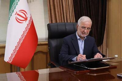 مومنی: معلمان پایه‌گذار پیشرفت جامعه به سوی آینده‌ای روشن هستند