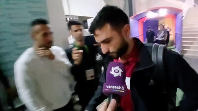 سیامک نعمتی با عذرخواهی از ورزشگاه خارج شد - پارس فوتبال