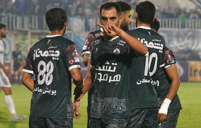 ملوان 3-3 ذوب آهن؛ جذاب، دیدنی و پرگل؛ کامبک دیدنی قوهای سپید کامل نشد - پارس فوتبال