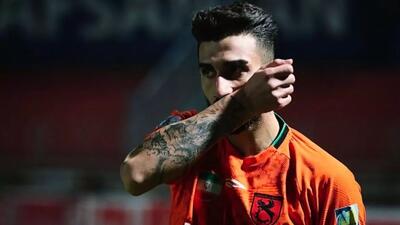 نمایش باشکوه یک پرسپولیسی مقابل پرسپولیس - پارس فوتبال