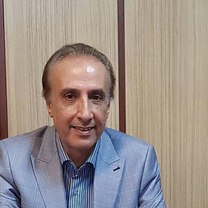کنایه گوینده خبر به تبلیغات عجیب محمدرضا حیاتی!؟+فیلم