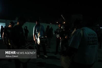 عمری پس از دویدن بر روی اسکله، در خاطرات کودکی خود کفن شدی