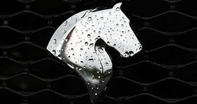 قیمت خودرو‌های ایران خودرو در بازار و نمایندگی