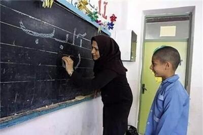معلمان، پرچم‌داران توسعه و پایه‌گذاران تمدن انسانی - اکونیوز