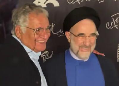 ببینید / سید محمد خاتمی در فرش قرمز افتتاحیه فیلم «زیبا صدایم کن»