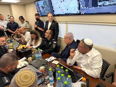 انتقادات گسترده شهرک‌نشینان علیه نخست وزیر و دولت این رژیم/ آتش بی‌کفایتی؛ وقتی هواپیمای شخصی نتانیاهو مهم‌تر از نجات جان مردم است!
