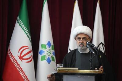 دبیرکل مجمع تقریب مذاهب در اجلاس مجمع جهانی فقه اسلامی شرکت کرد