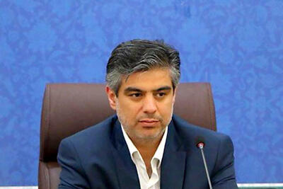 استاندار مرکزی: معلمان، پایه‌های پیشرفت کشور هستند