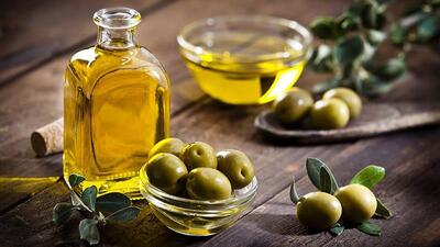 روغن زیتون را خالی ننوشید/ بهترین راه‌های مصرف
